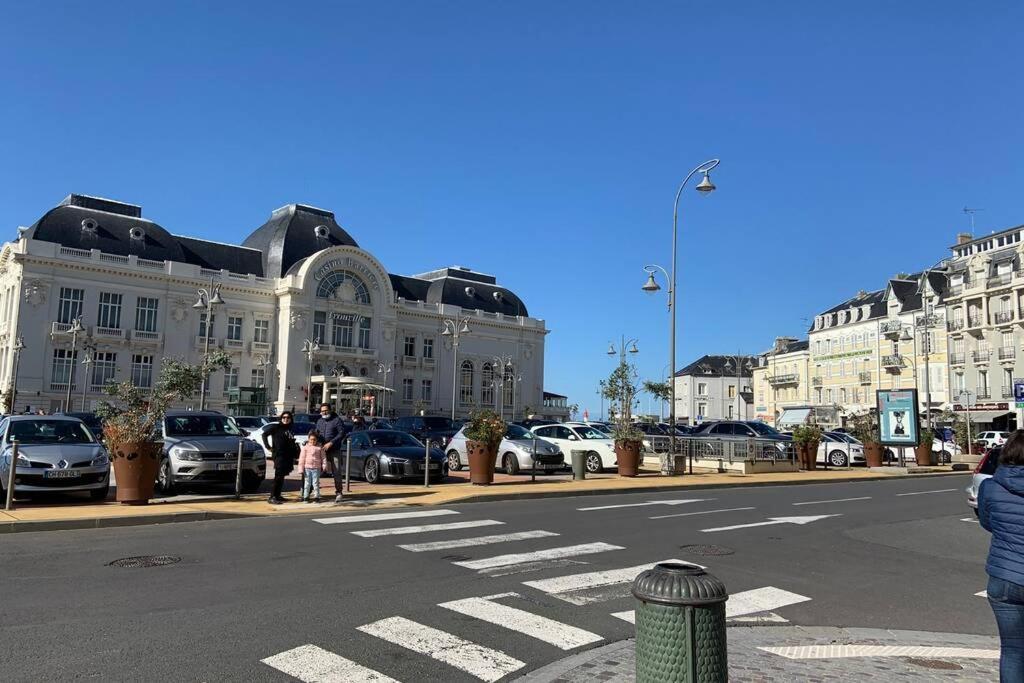 Trouville-Apt Renove-Balcon Magnifique Vue Mer Buitenkant foto